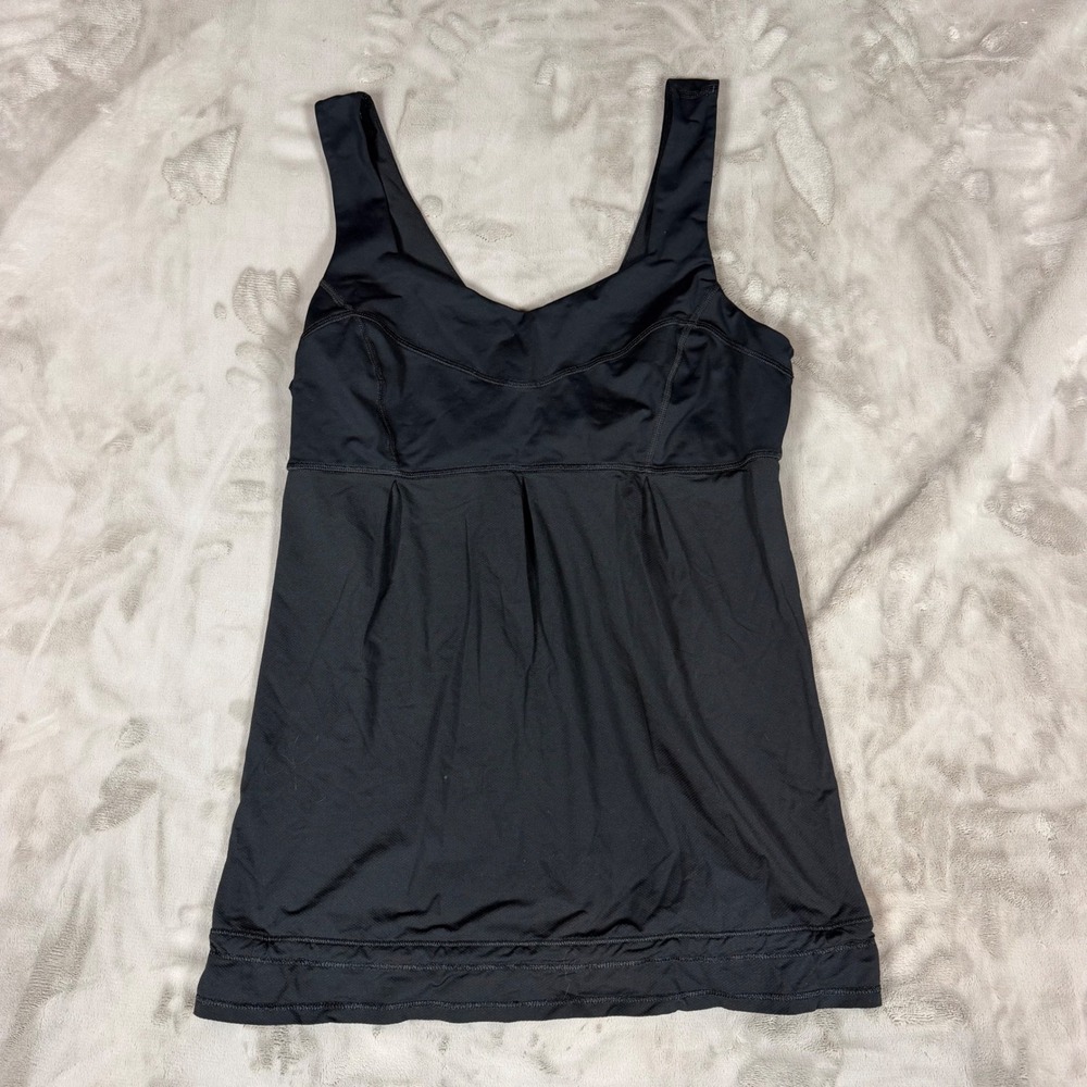Lululemon Black Yoga Tank Top with Built-in Bra and Cinched Hem Size 10